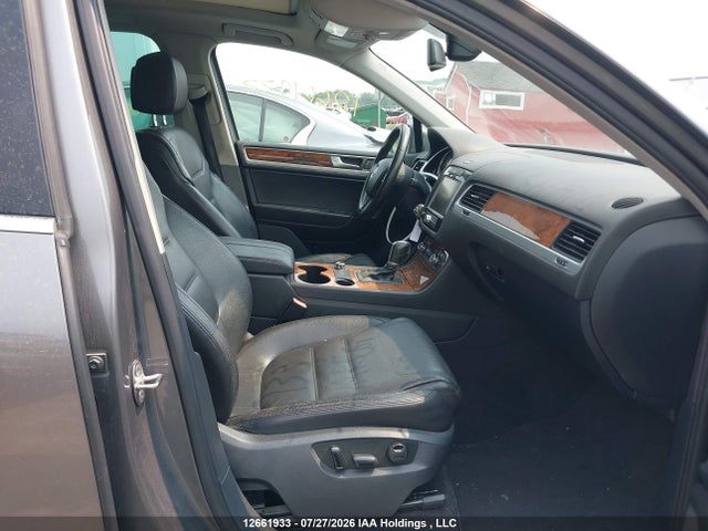 2012 Volkswagen Touareg მანქანა იყიდება აუქციონზე, vin: WVGEK9BP4CD006097, აუქციონის ნომერი: 12661933