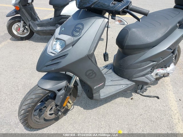 Piaggio Typhoon 50 2022 ZAPC506B0N4004460 Image 18