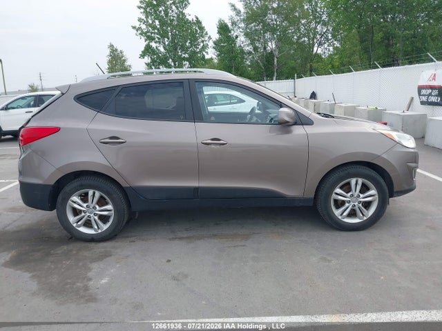 2013 Hyundai Tucson Gls მანქანა იყიდება აუქციონზე, vin: KM8JUCAC7DU549868, აუქციონის ნომერი: 12661936