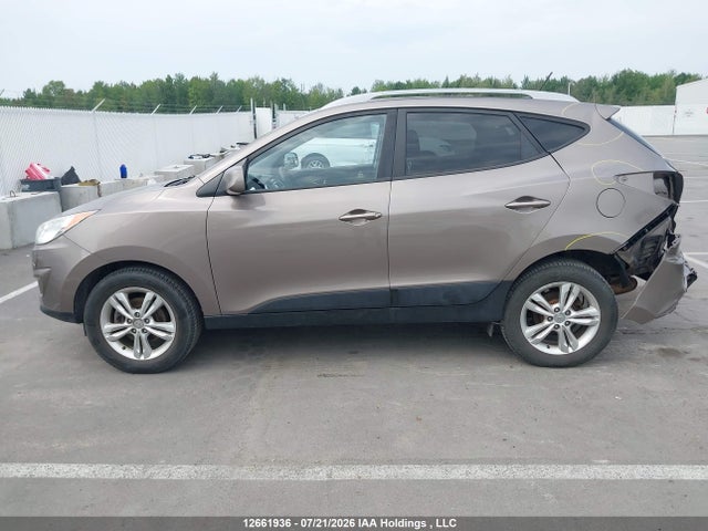 2013 Hyundai Tucson Gls მანქანა იყიდება აუქციონზე, vin: KM8JUCAC7DU549868, აუქციონის ნომერი: 12661936