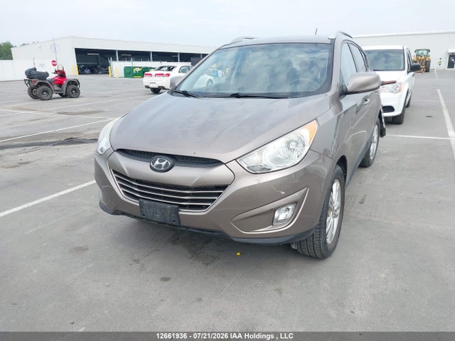 2013 Hyundai Tucson Gls მანქანა იყიდება აუქციონზე, vin: KM8JUCAC7DU549868, აუქციონის ნომერი: 12661936
