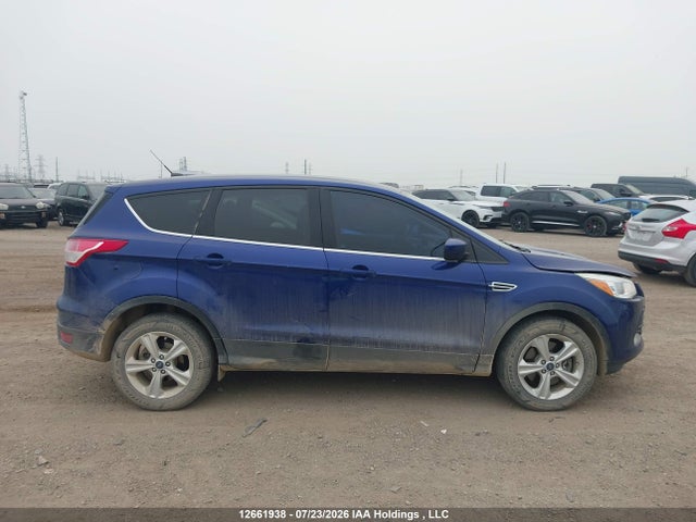 1FMCU9GX1EUD82916 Ford ESCAPE SE