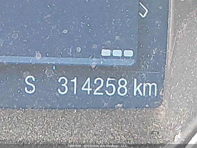 1FMCU9GX1EUD82916 Ford ESCAPE SE