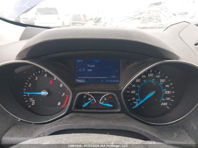 1FMCU9GX1EUD82916 Ford ESCAPE SE