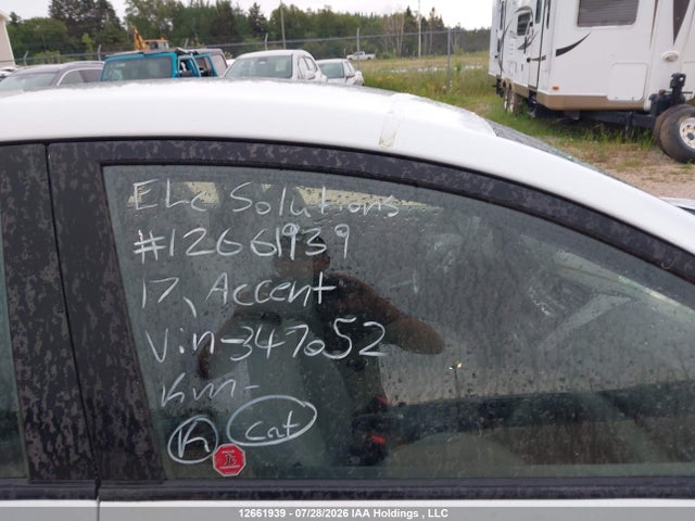 Hyundai ACCENT SE 2017 KMHCT4AE1HU347052 Image 16