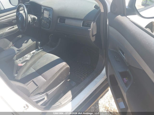 12661954 :رقم المزاد ، JA4JZ3AX6EZ604415 vin ، 2014 Mitsubishi Outlander Se مزاد بيع