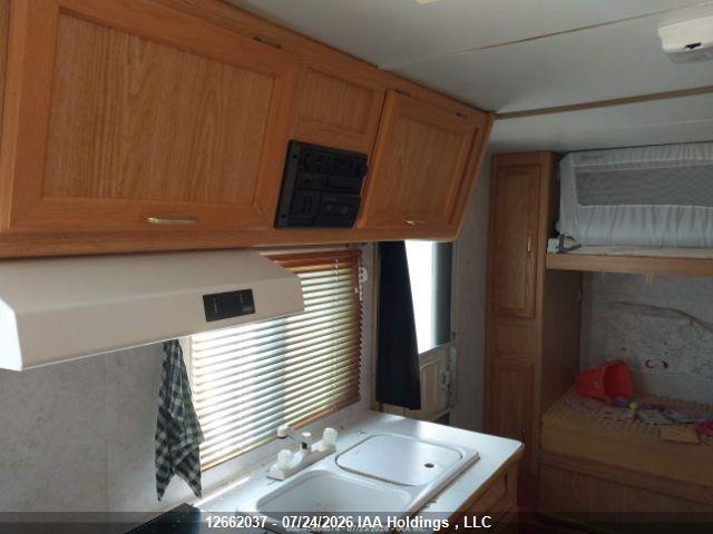 12662037 :رقم المزاد ، 2T9T3T238W1987077 vin ، 1998 Okanagan Okanagan مزاد بيع