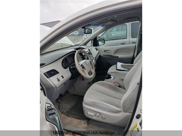 Продаж на аукціоні авто 2012 Toyota Sienna Le, vin: 5TDKK3DC2CS194945, номер лоту: 12662050