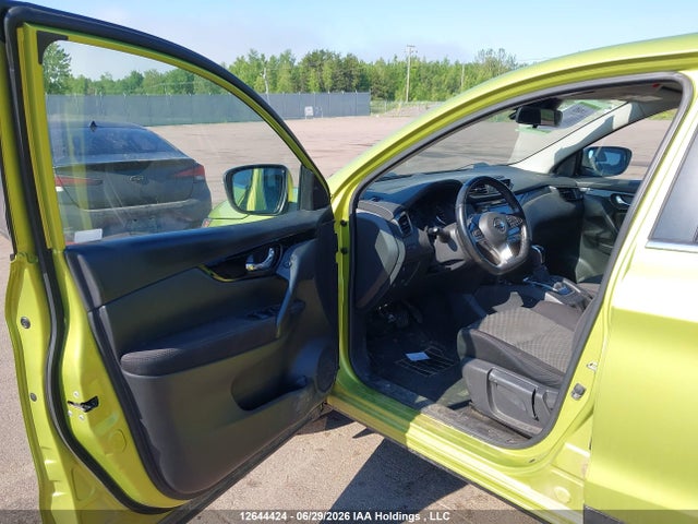 2019 Nissan Qashqai S/sl/sv მანქანა იყიდება აუქციონზე, vin: JN1BJ1CR0KW338278, აუქციონის ნომერი: 12644424