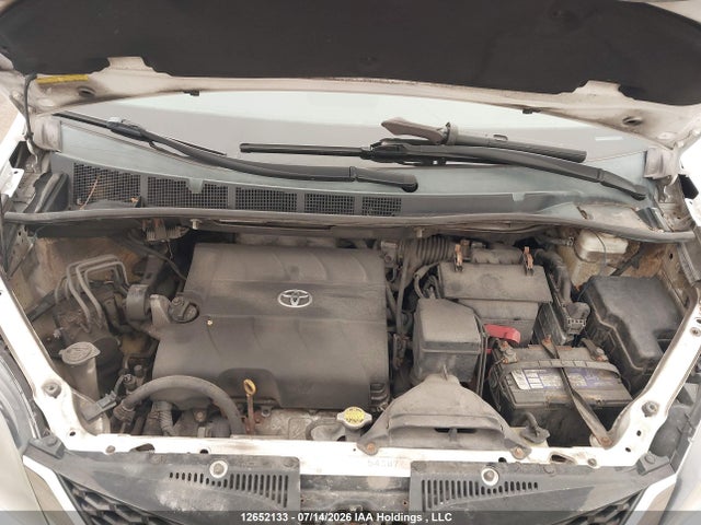 Продажа на аукционе авто 2012 Toyota Sienna Se 8 Passenger, vin: 5TDXK3DCXCS218768, номер лота: 12652133