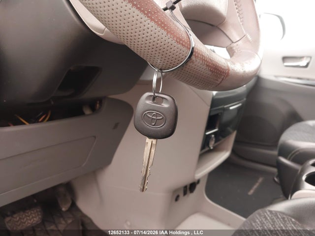 Продажа на аукционе авто 2012 Toyota Sienna Se 8 Passenger, vin: 5TDXK3DCXCS218768, номер лота: 12652133