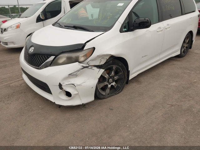 Продажа на аукционе авто 2012 Toyota Sienna Se 8 Passenger, vin: 5TDXK3DCXCS218768, номер лота: 12652133