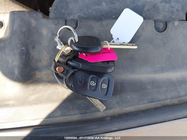 Hyundai ACCENT GLS 2016 KMHCU5AE0GU246683 Image 11