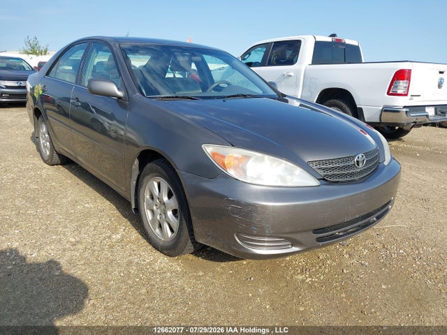 2004 Toyota Camry Le/xle/se მანქანა იყიდება აუქციონზე, vin: 4T1BF32K84U580650, აუქციონის ნომერი: 12662077