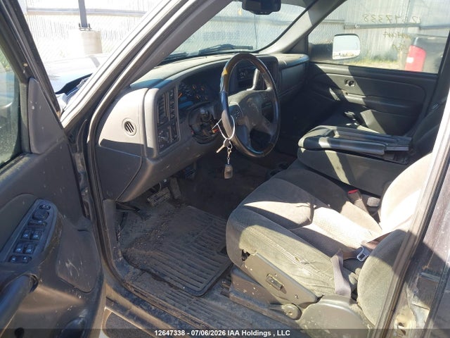 2004 Chevrolet Silverado 2500hd Ls/lt მანქანა იყიდება აუქციონზე, vin: 1GCHK23104F173923, აუქციონის ნომერი: 12647338