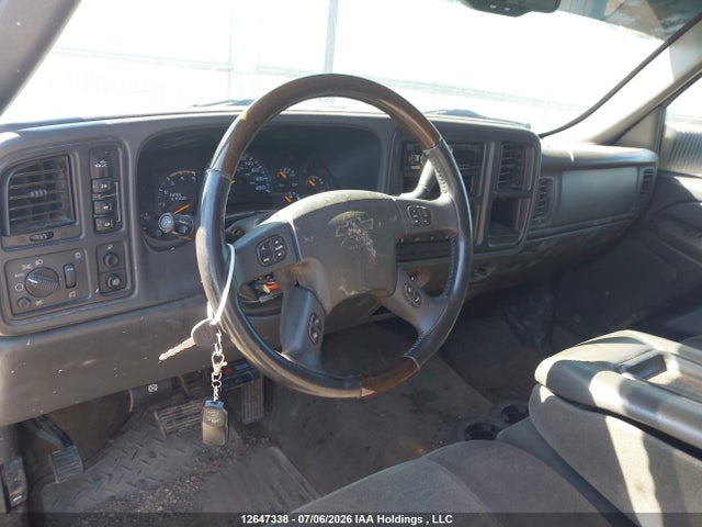 2004 Chevrolet Silverado 2500hd Ls/lt მანქანა იყიდება აუქციონზე, vin: 1GCHK23104F173923, აუქციონის ნომერი: 12647338