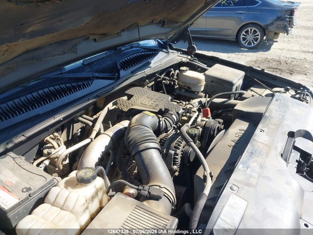 2004 Chevrolet Silverado 2500hd Ls/lt მანქანა იყიდება აუქციონზე, vin: 1GCHK23104F173923, აუქციონის ნომერი: 12647338