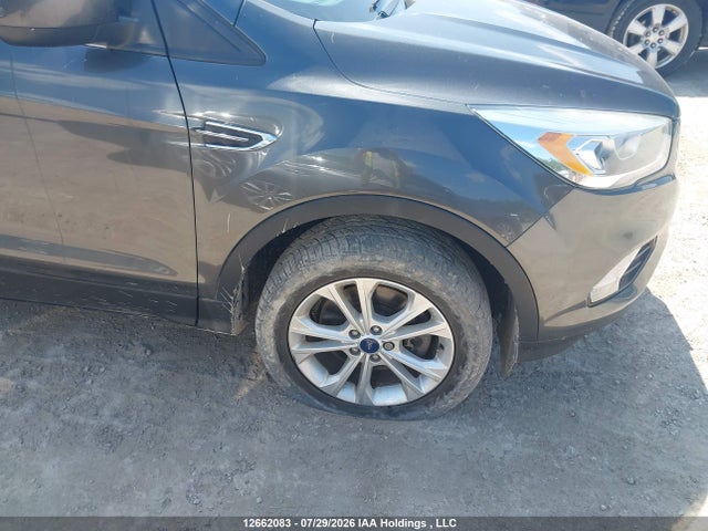 Ford ESCAPE SE 2017 1FMCU9GD7HUD98337 Image 18