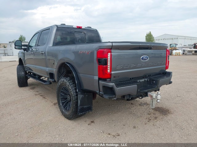 Ford F350 2023 1FT8W3BT0PEE12247 Image 3