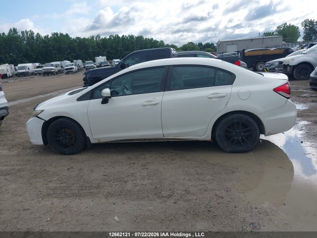 Продажа на аукционе авто 2015 Honda Civic Lx, vin: 2HGFB2F48FH020626, номер лота: 12662121