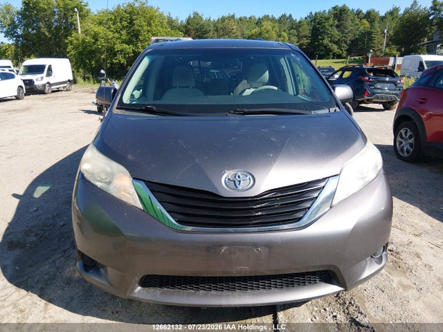 Aukcja sprzedaży 2011 Toyota Sienna Le V6, vin: 5TDKK3DC9BS033202, numer aukcji: 12662132