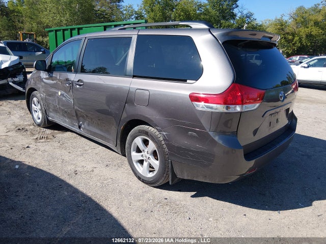 Aukcja sprzedaży 2011 Toyota Sienna Le V6, vin: 5TDKK3DC9BS033202, numer aukcji: 12662132