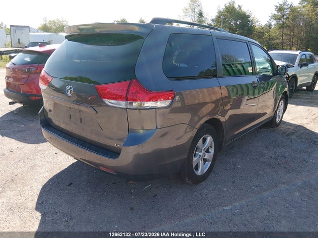 Aukcja sprzedaży 2011 Toyota Sienna Le V6, vin: 5TDKK3DC9BS033202, numer aukcji: 12662132