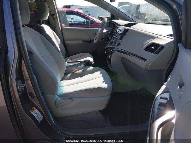 Aukcja sprzedaży 2011 Toyota Sienna Le V6, vin: 5TDKK3DC9BS033202, numer aukcji: 12662132