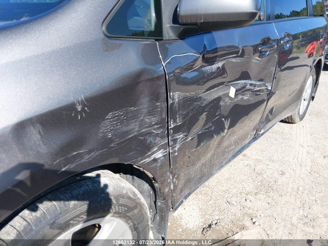 Aukcja sprzedaży 2011 Toyota Sienna Le V6, vin: 5TDKK3DC9BS033202, numer aukcji: 12662132