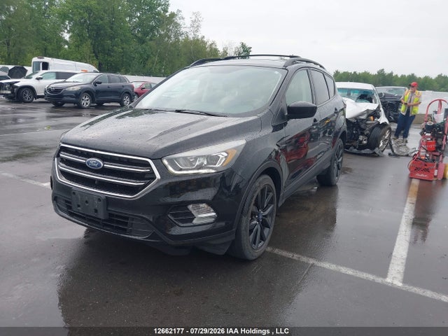 Ford ESCAPE SE 2018 1FMCU9GD3JUA12986 Image 2