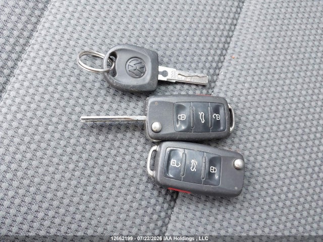 Продаж на аукціоні авто 2011 Volkswagen Golf 2.5l Comfortline/2.5l Trendline, vin: 3VWKX7AJ1BM702099, номер лоту: 12662199