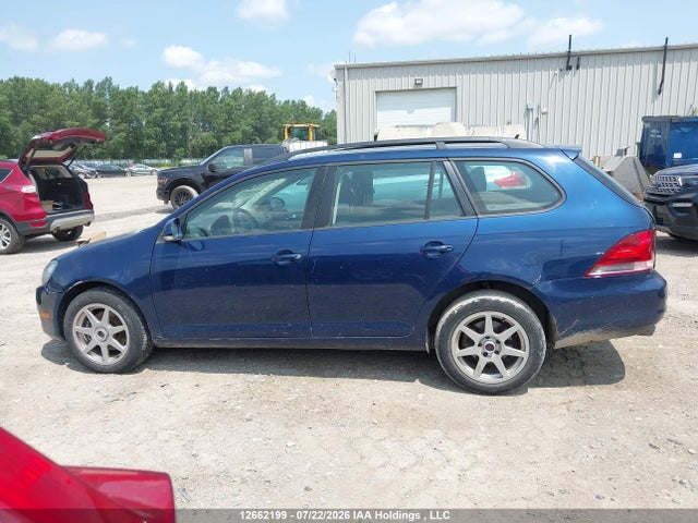 Продаж на аукціоні авто 2011 Volkswagen Golf 2.5l Comfortline/2.5l Trendline, vin: 3VWKX7AJ1BM702099, номер лоту: 12662199