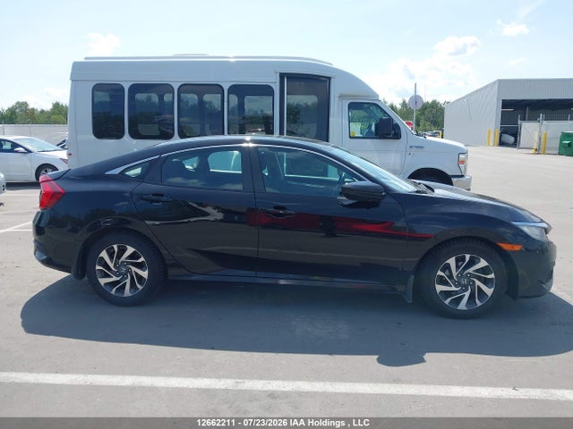 Honda Civic 2018 2HGFC2F6XJH040741 Image 13