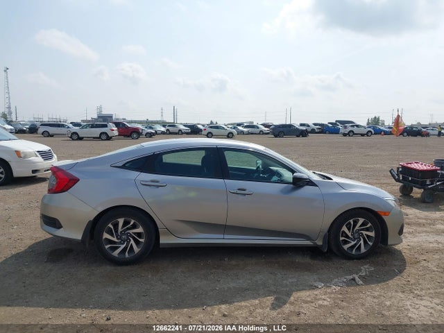 Продаж на аукціоні авто 2018 Honda Civic Ex, vin: 2HGFC2F85JH006613, номер лоту: 12662241