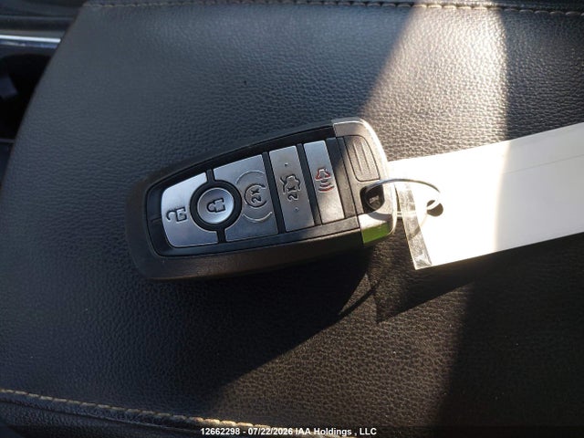 Ford Fusion Titanium 2020 3FA6P0RU3LR157348 Image 10