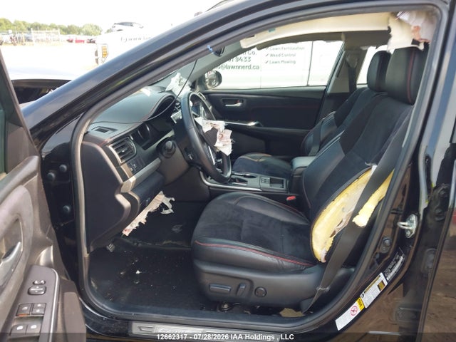 12662317 :رقم المزاد ، 4T1BF1FK5FU915493 vin ، 2015 Toyota Camry Xse مزاد بيع