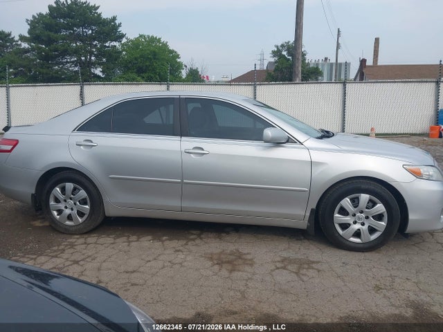 2010 Toyota Camry Le მანქანა იყიდება აუქციონზე, vin: 4T1BF3EK5AU075415, აუქციონის ნომერი: 12662345