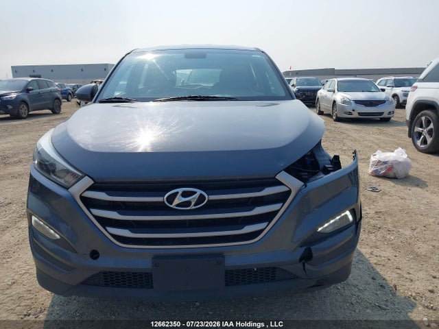 2017 Hyundai Tucson მანქანა იყიდება აუქციონზე, vin: KM8J2CA48HU429890, აუქციონის ნომერი: 12662350