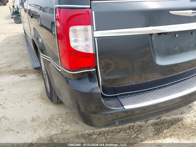 2011 Chrysler Town & Country Limited მანქანა იყიდება აუქციონზე, vin: 2A4RR6DG5BR803431, აუქციონის ნომერი: 12662360