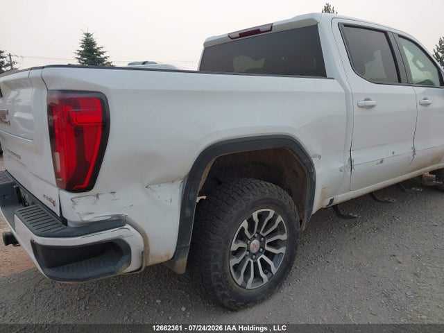 12662361 :رقم المزاد ، 3GTUUEETXNG550900 vin ، 2022 Gmc Sierra K1500 At4 مزاد بيع