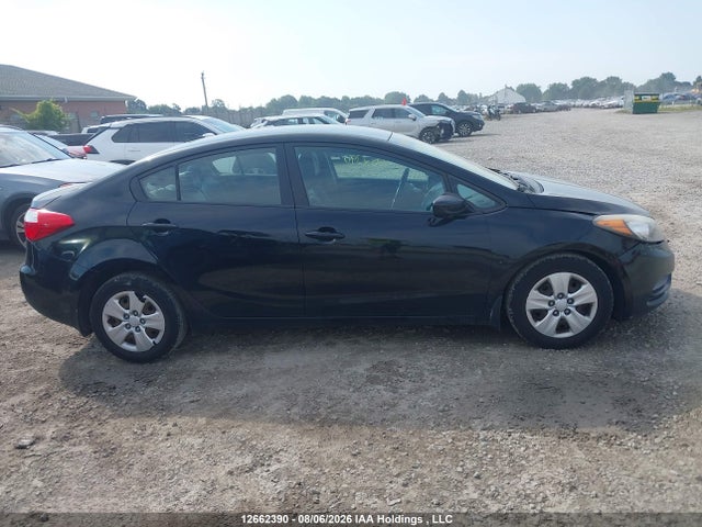 2016 Kia Forte მანქანა იყიდება აუქციონზე, vin: KNAFK4A6XG5457083, აუქციონის ნომერი: 12662390