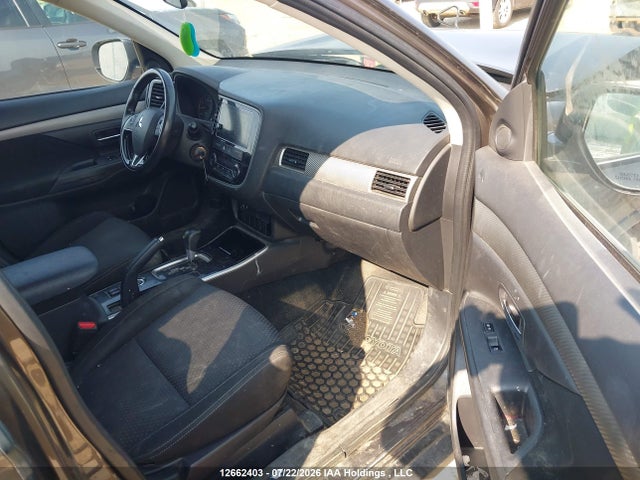 Mitsubishi Outlander Es 2018 JA4AZ2A30JZ601821 Image 5