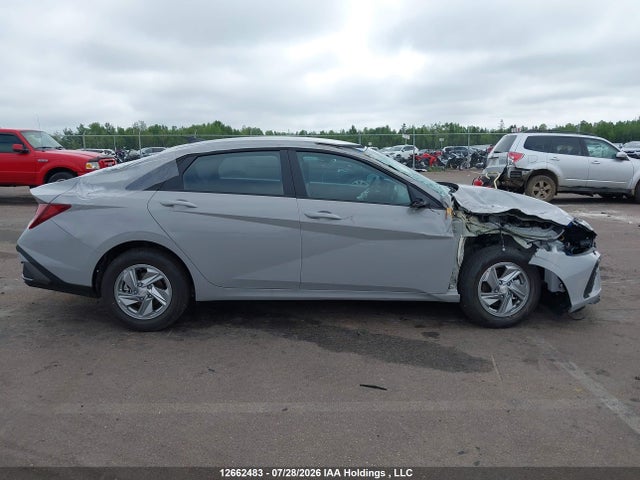 Hyundai Elantra Essential 2026 KMHLM4DG6TU213320 Image 13