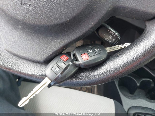 2012 Toyota Yaris მანქანა იყიდება აუქციონზე, vin: JTDKTUD35CD527587, აუქციონის ნომერი: 12662485