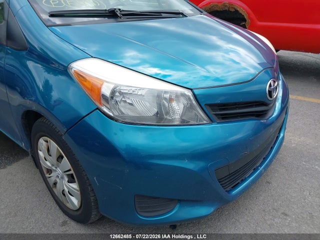 2012 Toyota Yaris მანქანა იყიდება აუქციონზე, vin: JTDKTUD35CD527587, აუქციონის ნომერი: 12662485