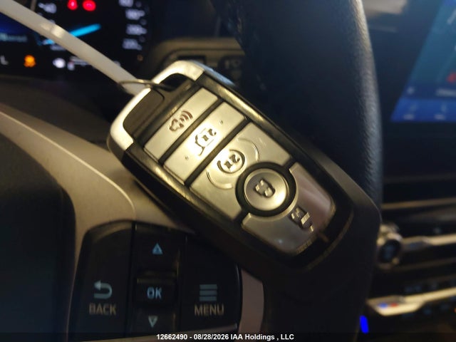 Продажа на аукционе авто 2022 Ford Explorer Limited, vin: 1FMSK8FH2NGA07704, номер лота: 12662490