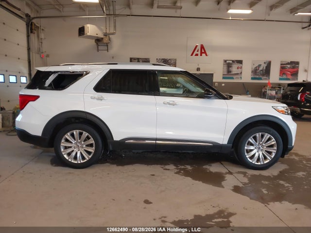 Продажа на аукционе авто 2022 Ford Explorer Limited, vin: 1FMSK8FH2NGA07704, номер лота: 12662490