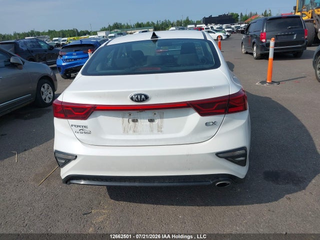 12662501 :رقم المزاد ، 3KPF54AD2ME343992 vin ، 2021 Kia Forte Ex مزاد بيع