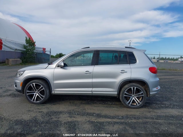 2017 Volkswagen Tiguan Highline მანქანა იყიდება აუქციონზე, vin: WVGLV7AX5HW507886, აუქციონის ნომერი: 12662557