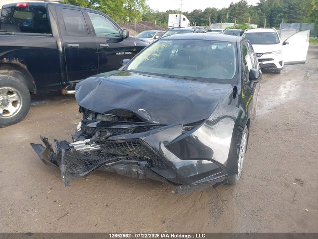 5YFBPRBE4LP130553 Toyota COROLLA LE